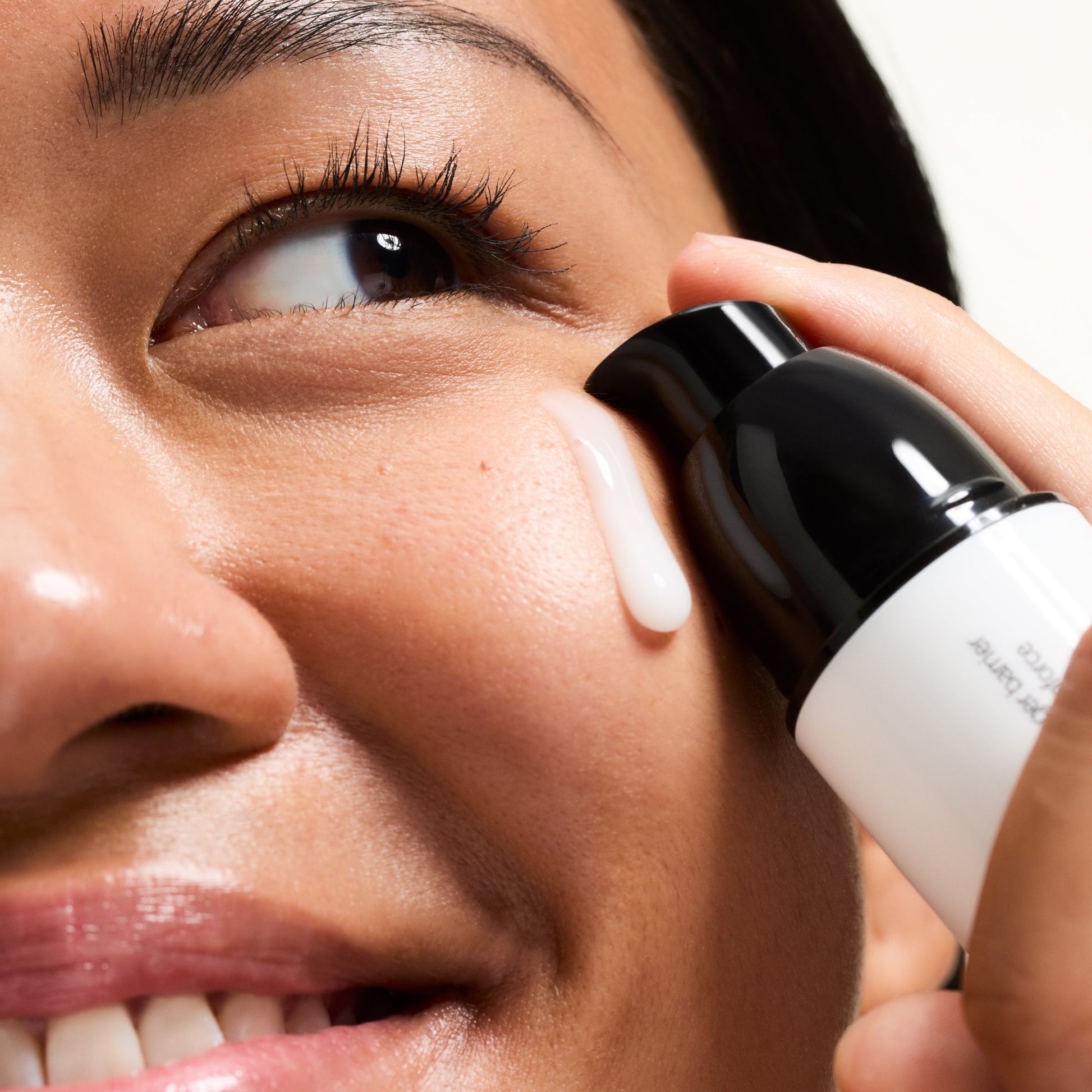 ectoin-hydro-barrier-serum-duo-s2 Ectoin-Globals_Texture-bottle.jpg